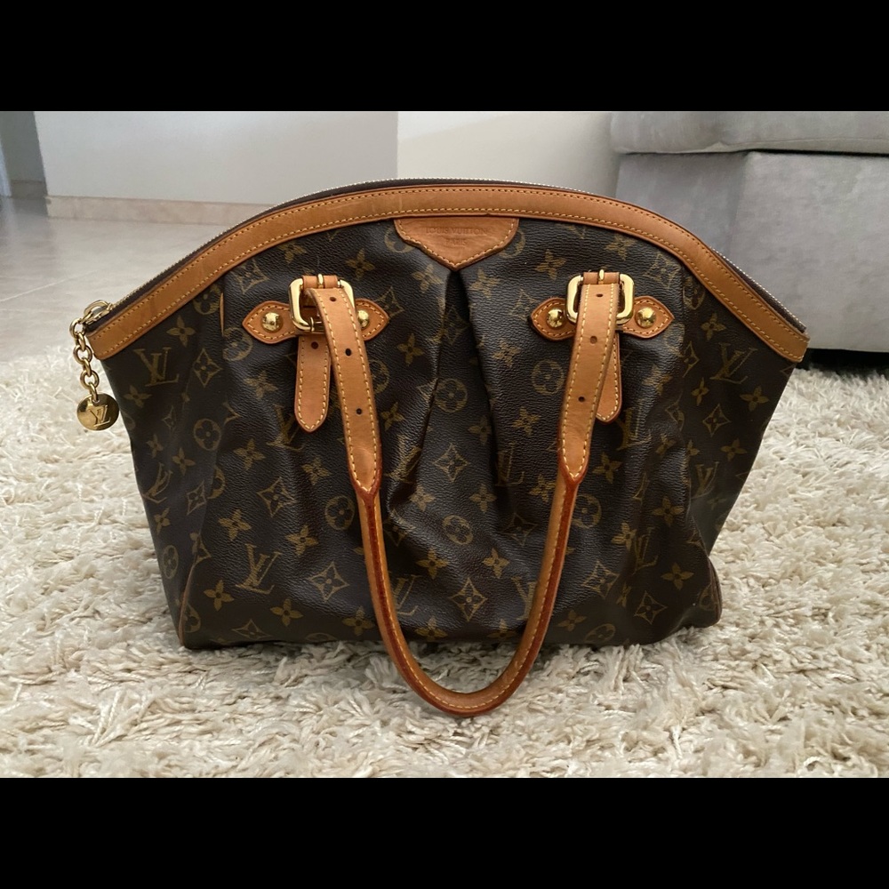 Louis Vuitton Tivoli GM Handbag
